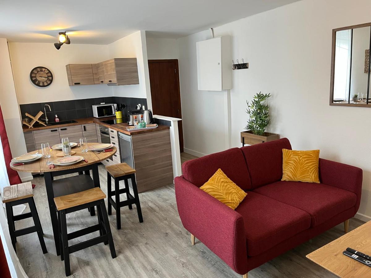 Le Voltaire Apartment Melun Luaran gambar