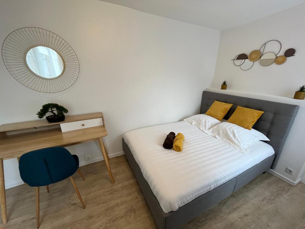 Le Voltaire Apartment Melun Luaran gambar