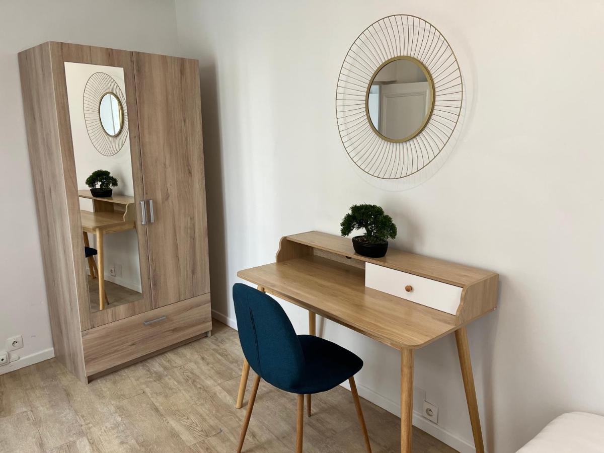 Le Voltaire Apartment Melun Luaran gambar