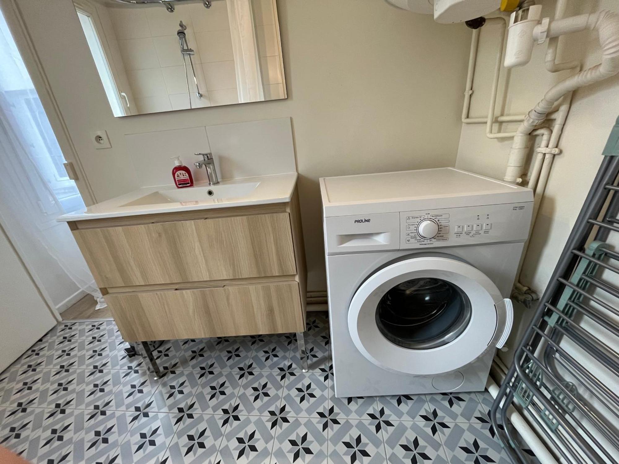 Le Voltaire Apartment Melun Luaran gambar